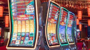 Tampilan permainan Bandar Poker dengan dealer profesional di platform ayamjago